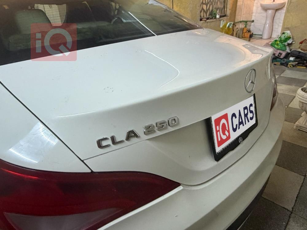 مرسيدس بنز CLA